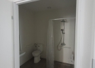 2023 r., łazienka bez barier w nowym mieszkaniu